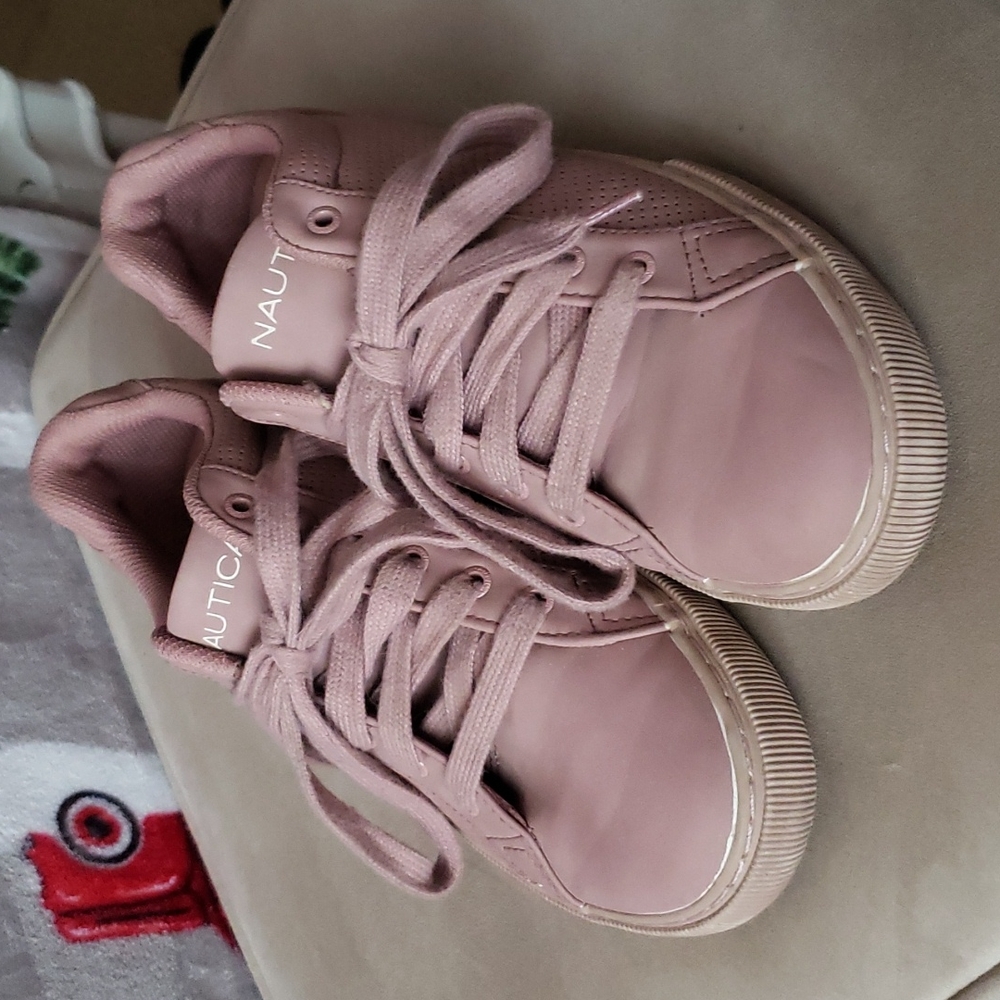 Nautica Sneakers
